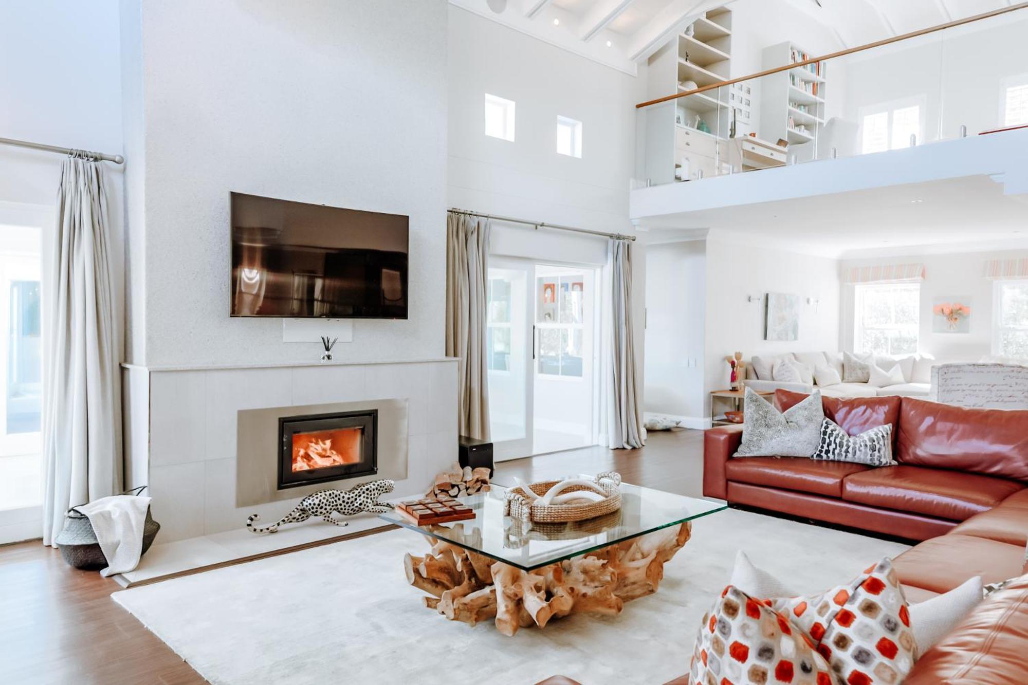 Luxe Family Home With Solar Power In Secure Hout Bay Estate ケープタウン エクステリア 写真