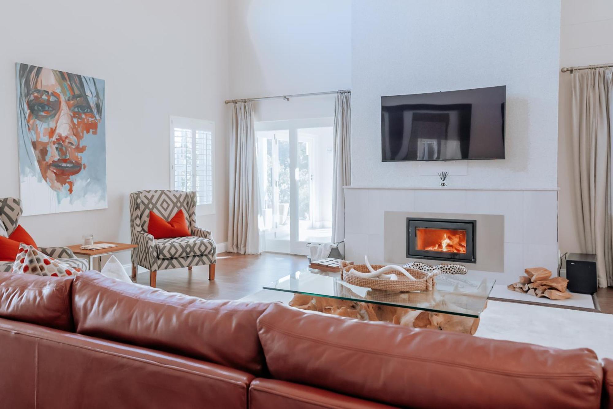 Luxe Family Home With Solar Power In Secure Hout Bay Estate ケープタウン エクステリア 写真