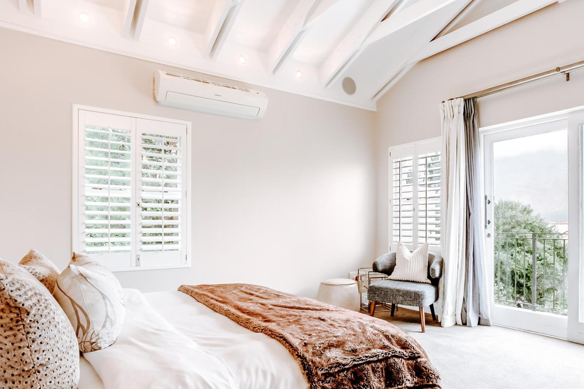 Luxe Family Home With Solar Power In Secure Hout Bay Estate ケープタウン エクステリア 写真
